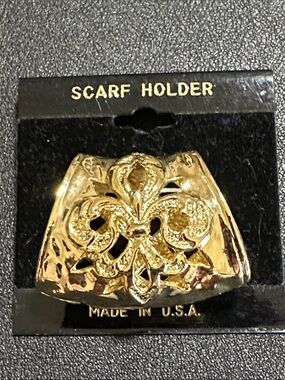 Fleur De Lis New Gold Tone Scarf Holder